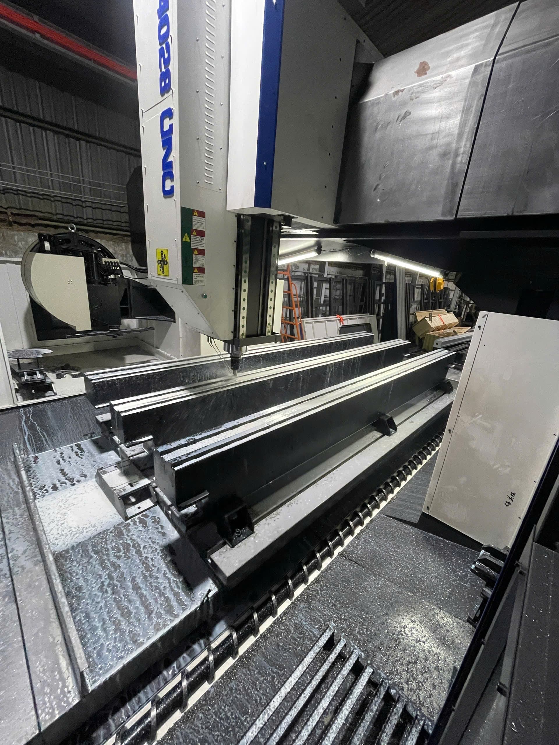 Máy CNC khổ lớn